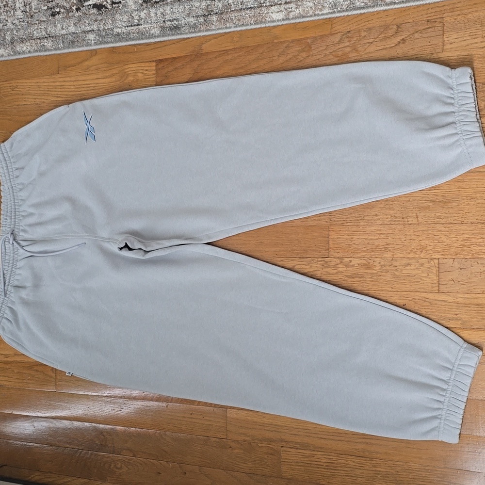 REEBOK SIGNATURE BRAND WOMEN'S GRAY SWEATPANTS SIZE XL
